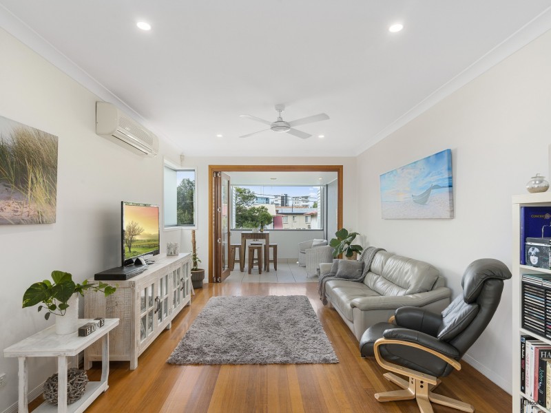 2/438 Cypress Terrace, Palm Beach QLD 4221