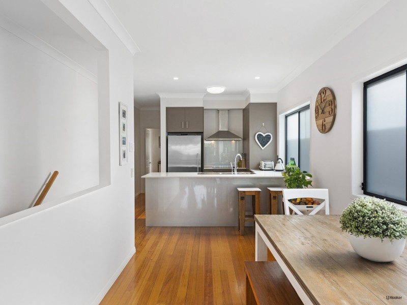 2/438 Cypress Terrace, Palm Beach QLD 4221