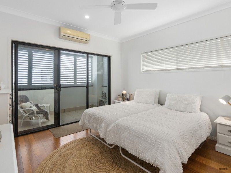 2/438 Cypress Terrace, Palm Beach QLD 4221