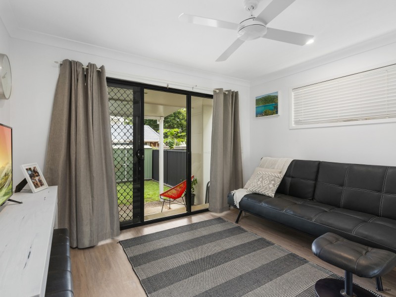 2/438 Cypress Terrace, Palm Beach QLD 4221