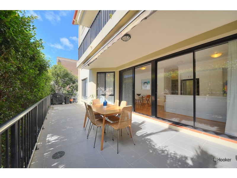 1/3 Ewart Street, Burleigh Heads QLD 4220