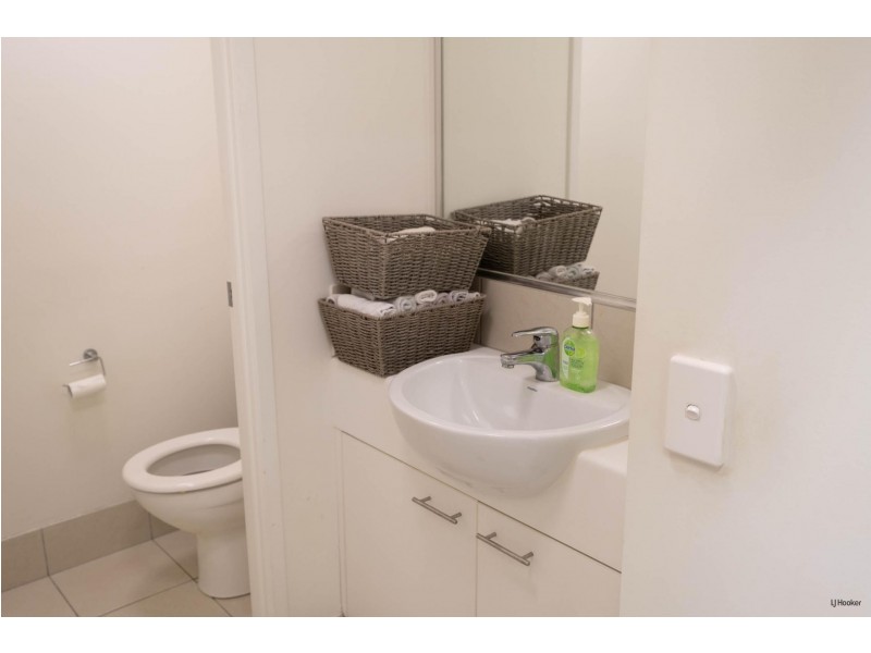 13 & 14/2 Acacia Court, Robina QLD 4226