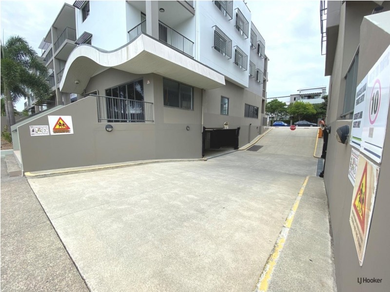 13 & 14/2 Acacia Court, Robina QLD 4226