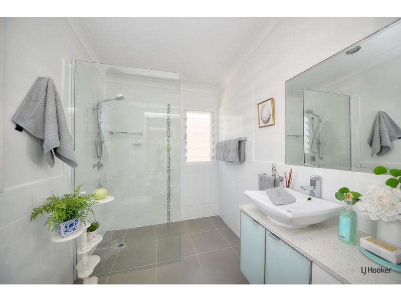 1/18 Leyte Avenue, Palm Beach QLD 4221