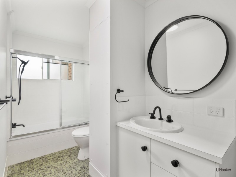 9/16 Mawarra Street, Palm Beach QLD 4221