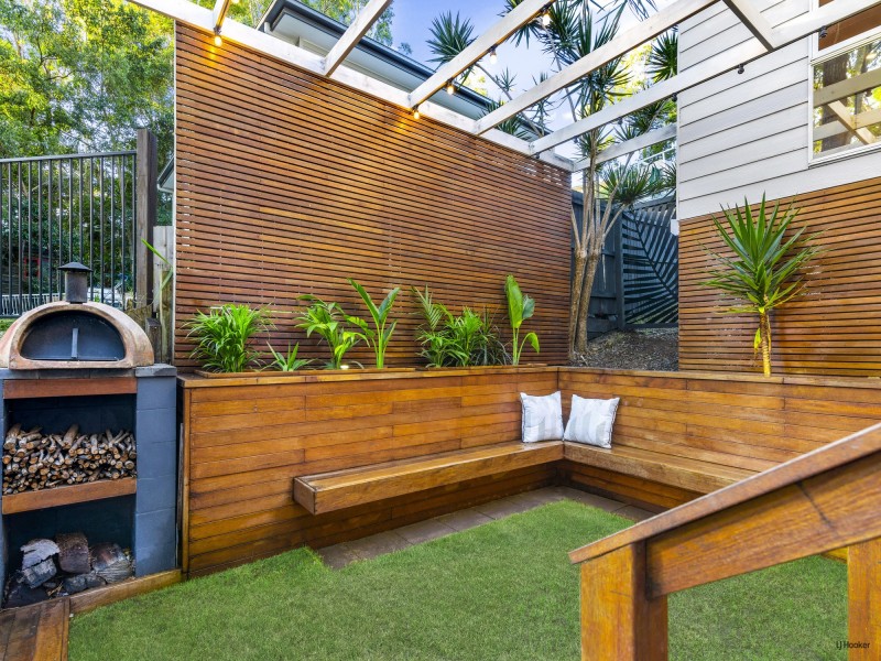 11 Aethalia Street, Currumbin Waters QLD 4223