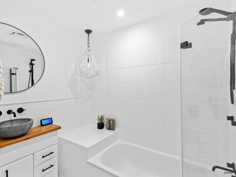 11 Aethalia Street, Currumbin Waters QLD 4223