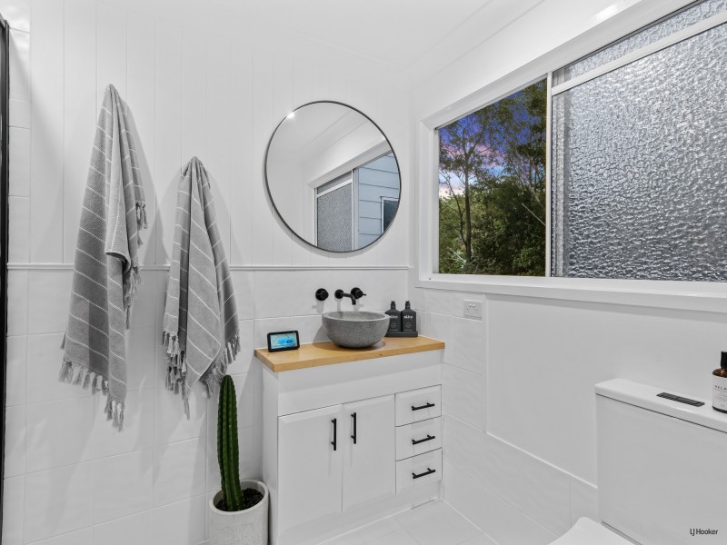 11 Aethalia Street, Currumbin Waters QLD 4223