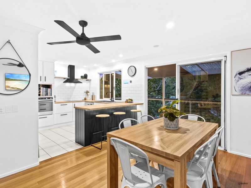 11 Aethalia Street, Currumbin Waters QLD 4223