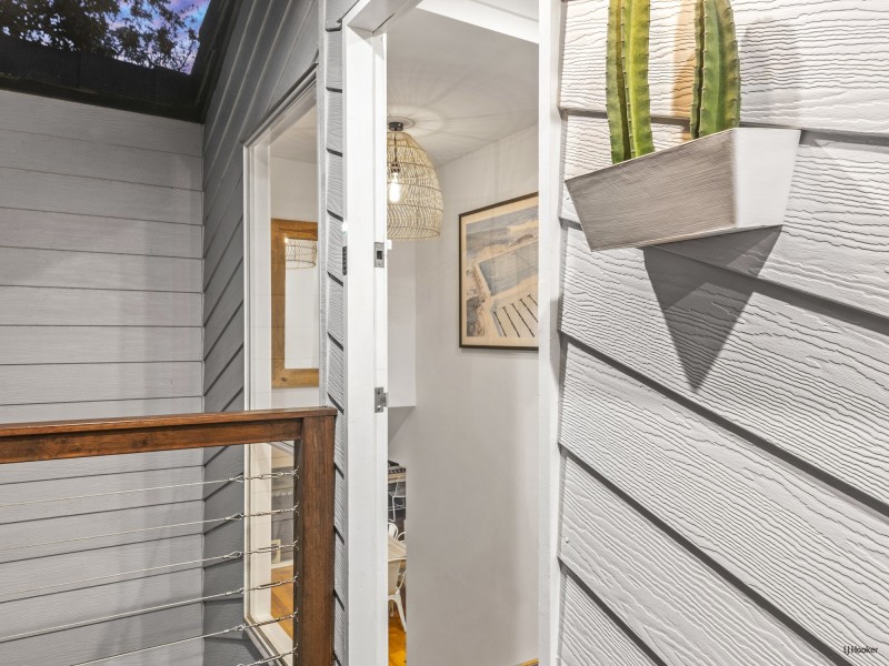 11 Aethalia Street, Currumbin Waters QLD 4223