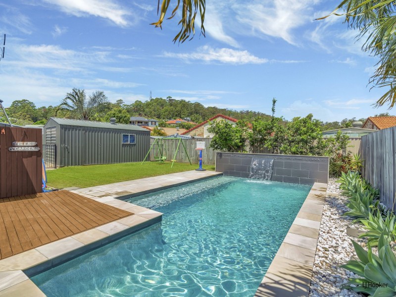 5 Amadeus Street, Elanora QLD 4221