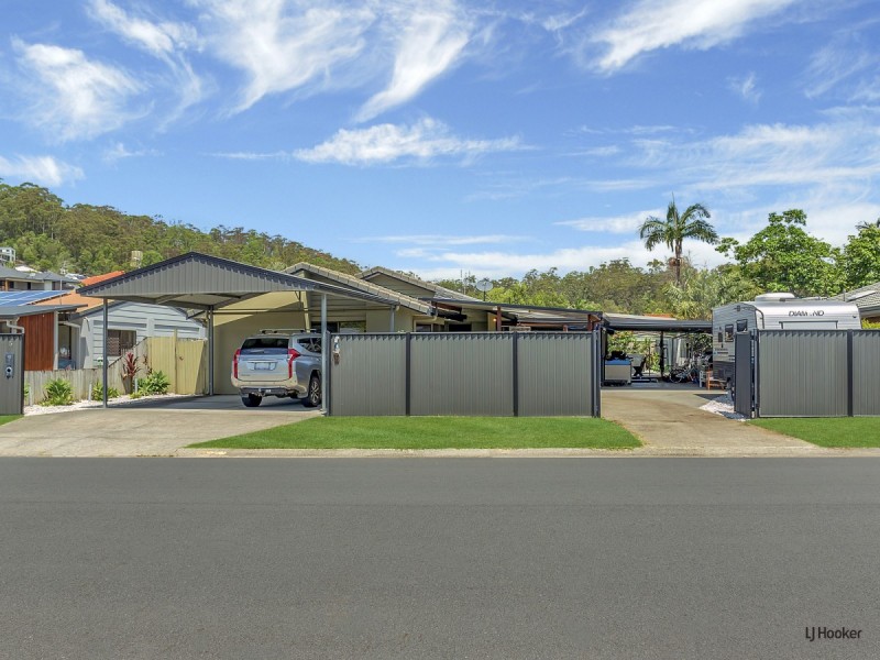 5 Amadeus Street, Elanora QLD 4221