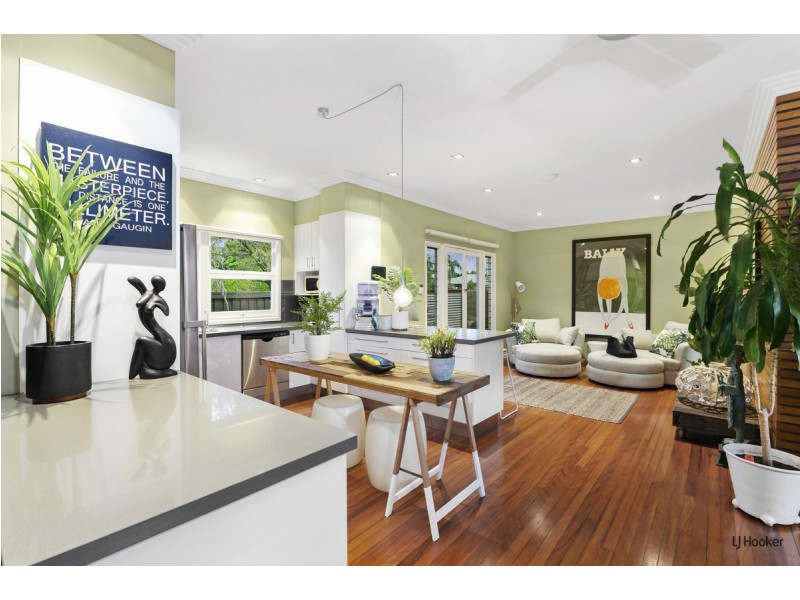 95 Palm Beach Avenue, Palm Beach QLD 4221