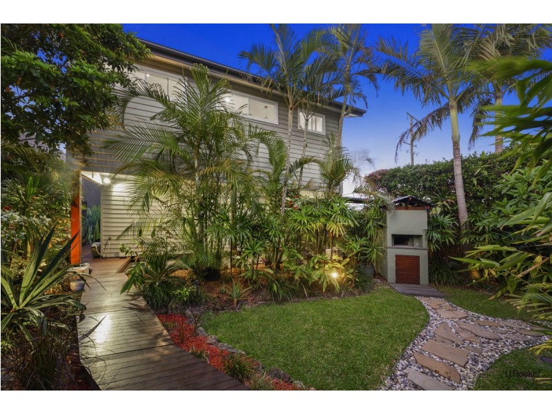 95 Palm Beach Avenue, Palm Beach QLD 4221