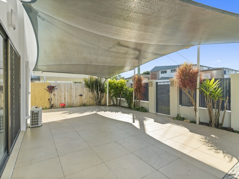 1/8 Morotai Avenue, Palm Beach QLD 4221
