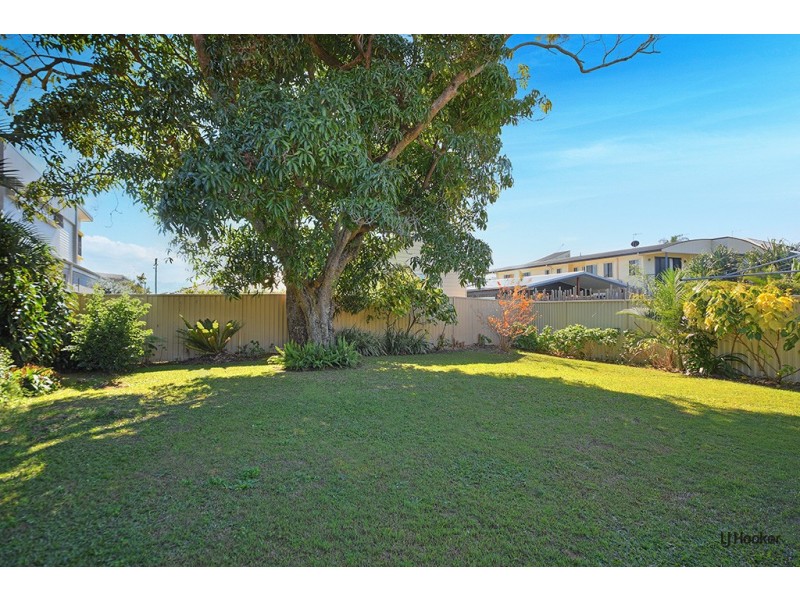 43 First Avenue, Palm Beach QLD 4221