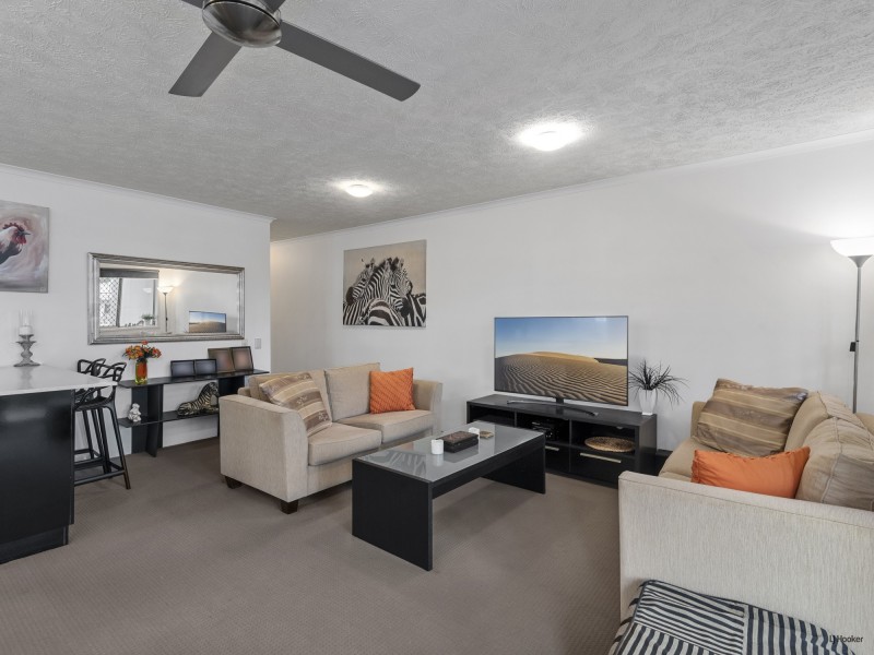 8/2320-2330 Gold Coast Highway, Mermaid Beach QLD 4218