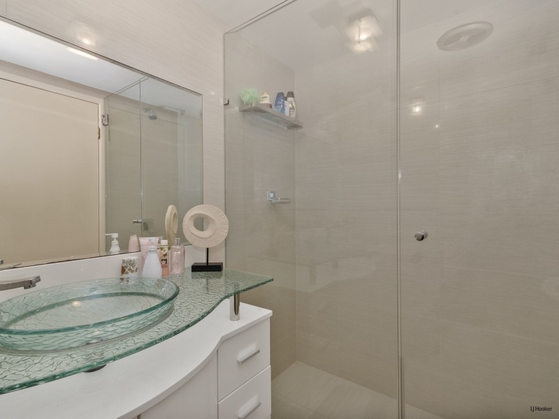 8/2320-2330 Gold Coast Highway, Mermaid Beach QLD 4218