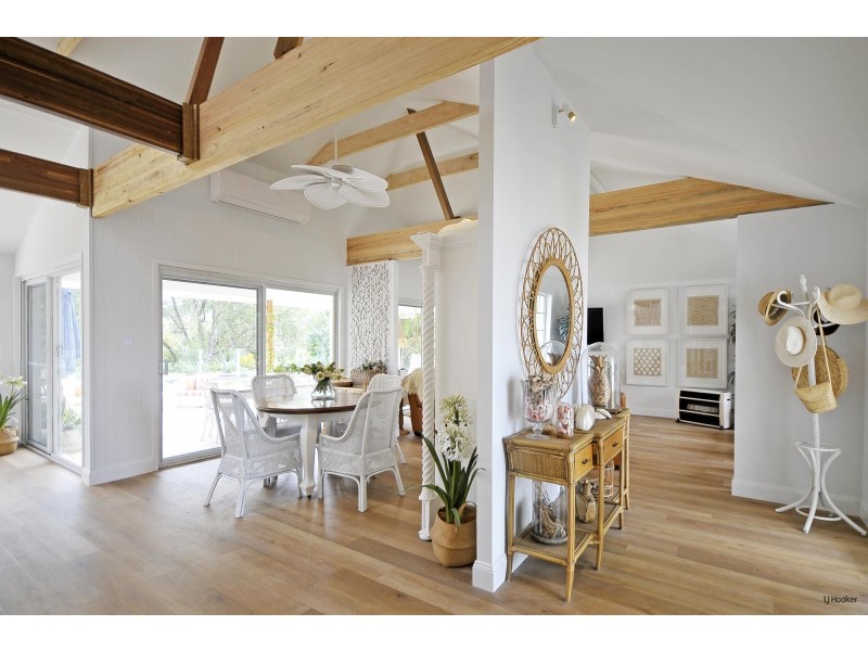 25 Kentia Court, Elanora QLD 4221