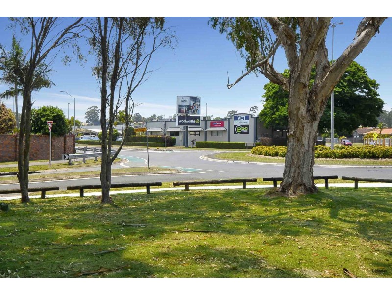 25 Kentia Court, Elanora QLD 4221