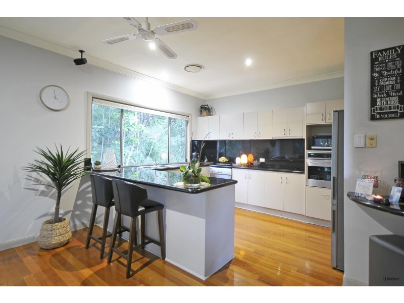 6 Sanctuary Crest, Currumbin QLD 4223