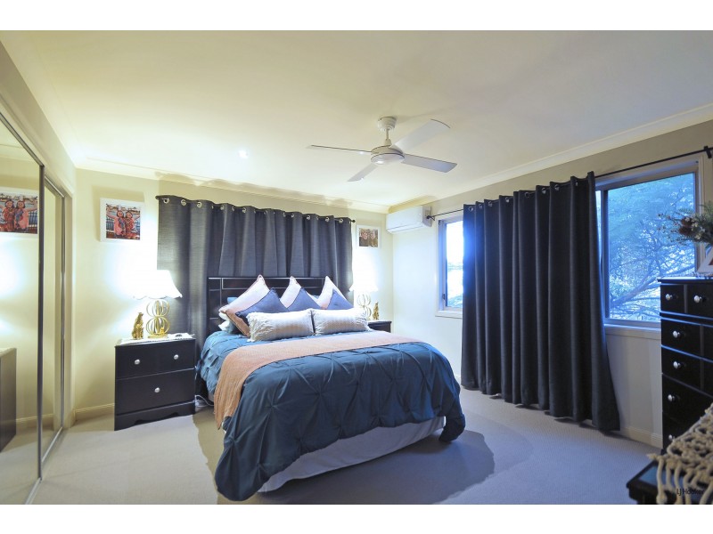 6 Sanctuary Crest, Currumbin QLD 4223