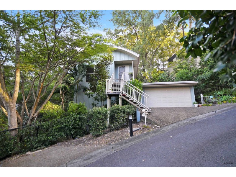 6 Sanctuary Crest, Currumbin QLD 4223