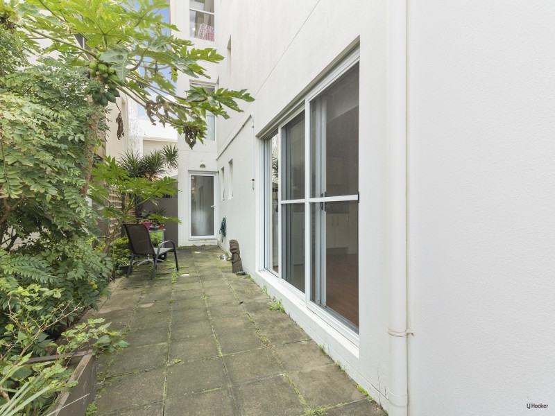 1/1254 Gold Coast Highway, Palm Beach QLD 4221