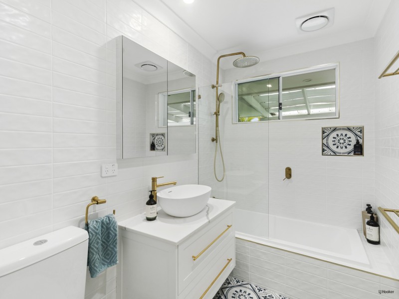 7 Celebes Avenue, Palm Beach QLD 4221