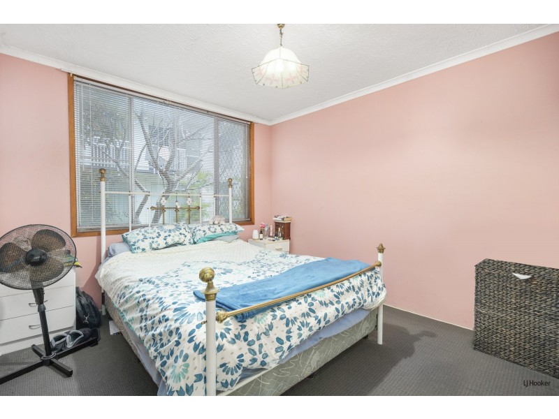 2/18 Mawarra Street, Palm Beach QLD 4221