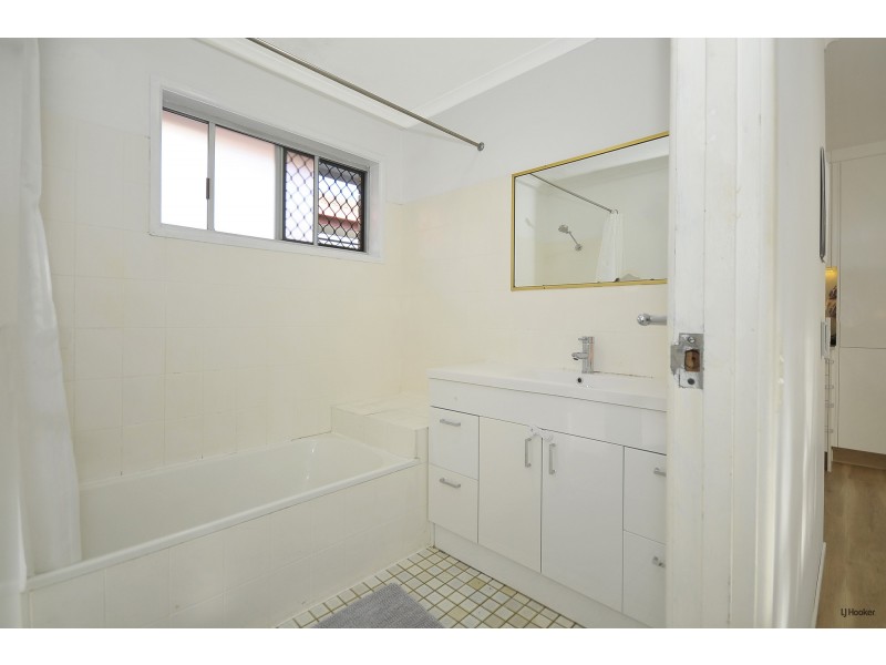 1/22 Fourth Avenue, Palm Beach QLD 4221