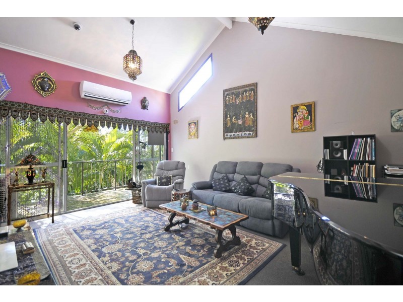 25 Domain Road, Currumbin QLD 4223