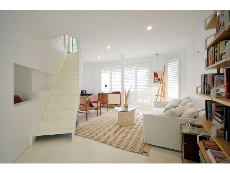 30 Albany Avenue, Currumbin QLD 4223