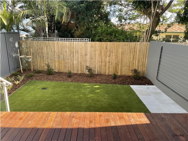 2/36 Philippine Parade, Palm Beach QLD 4221