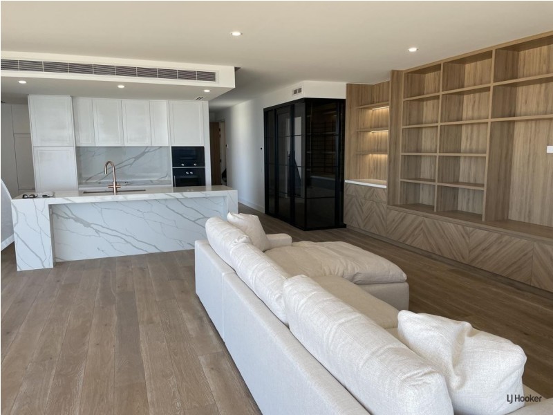 601/460 The Esplanade, Palm Beach QLD 4221