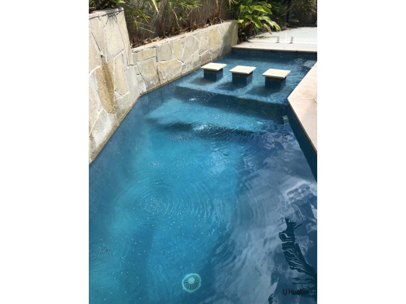 1/67 Stapylton Street, Coolangatta QLD 4225