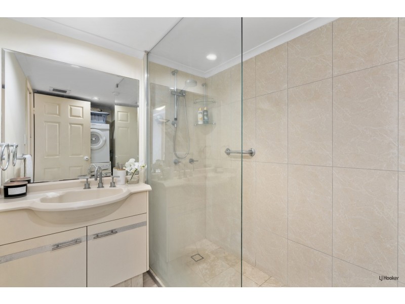 9E/2 Nineteenth Avenue, Palm Beach QLD 4221