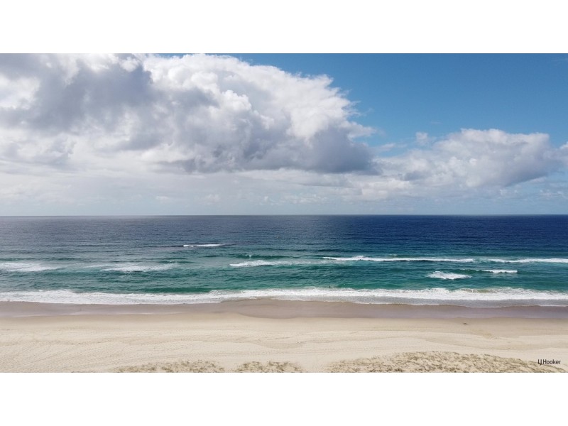 9E/2 Nineteenth Avenue, Palm Beach QLD 4221