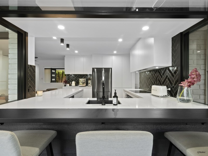 15-17 Marika Way, Currumbin Waters QLD 4223