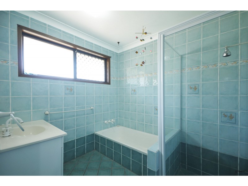 1 Paros Place, Currumbin Waters QLD 4223