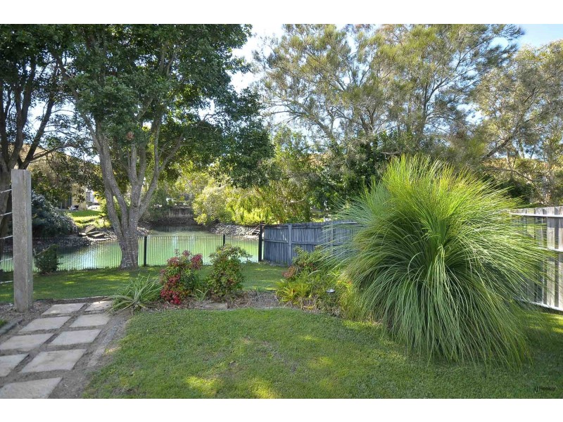 1 Paros Place, Currumbin Waters QLD 4223