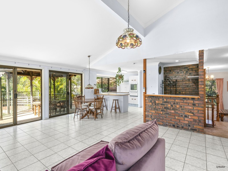 34 Jarrahdale Drive, Elanora QLD 4221