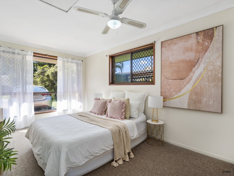 37 Aethalia Street, Currumbin Waters QLD 4223