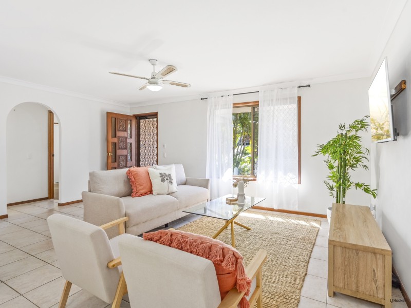 37 Aethalia Street, Currumbin Waters QLD 4223