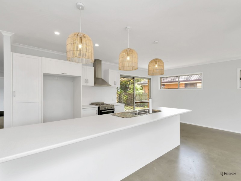 61 Palm Beach Avenue, Palm Beach QLD 4221