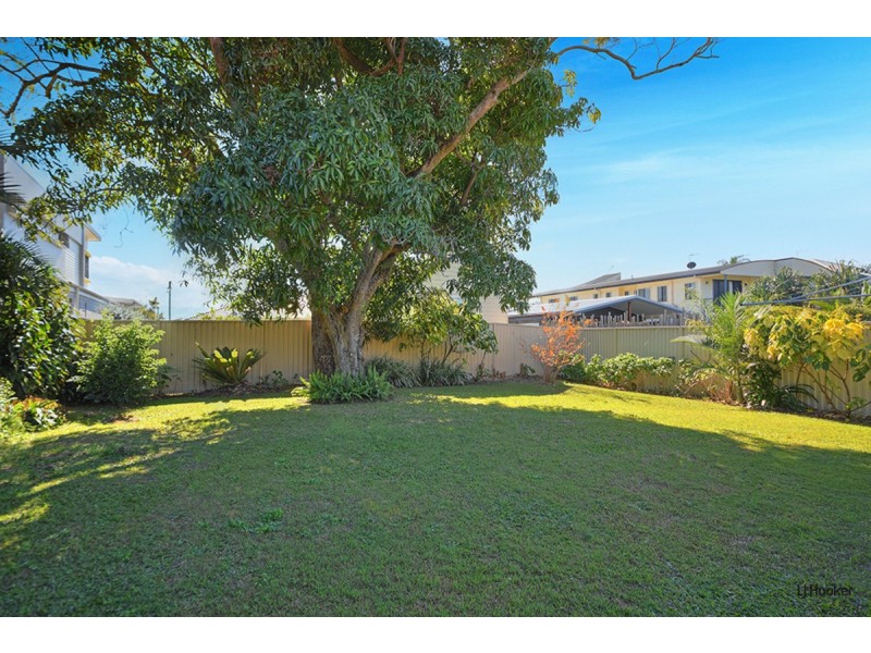 43 First Avenue, Palm Beach QLD 4221