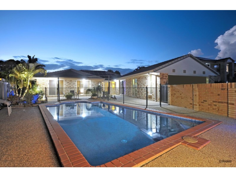 11 Northlakes Drive, Elanora QLD 4221