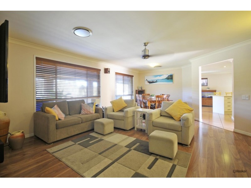 11 Northlakes Drive, Elanora QLD 4221