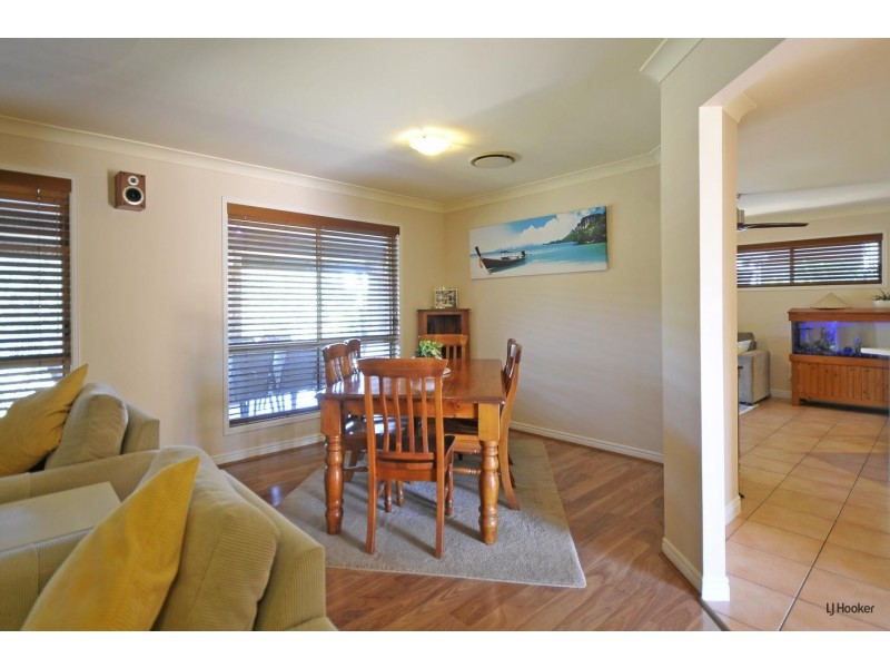 11 Northlakes Drive, Elanora QLD 4221