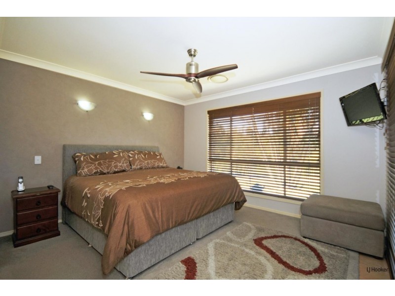 11 Northlakes Drive, Elanora QLD 4221